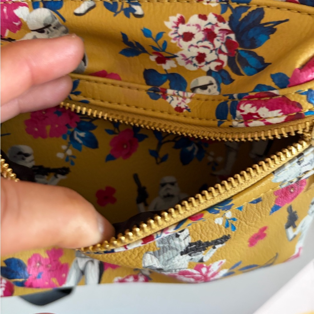 Loungefly Star Wars Floral Backpack - Picture 13 of 16